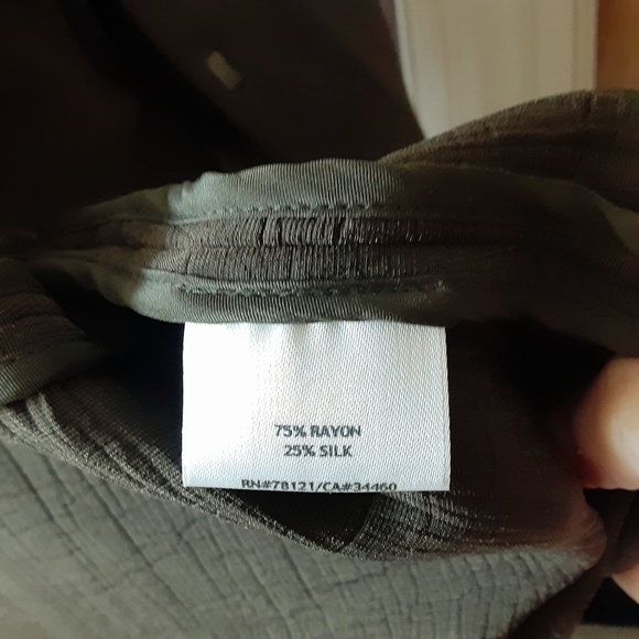 EILEEN FISHER Silk Textured Olive Green Blazer Size Small - Picture 13 of 15